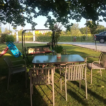 Apartament Η Αυλή *