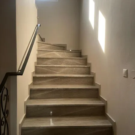 η αυλή Daire