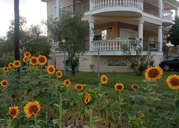 η αυλή Апартаменты