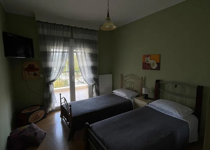 Η Αυλή Apartament *