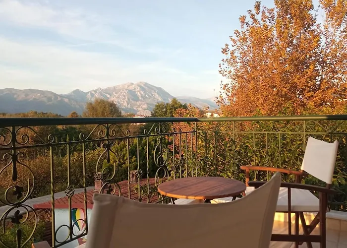 Η Αυλή Apartament *