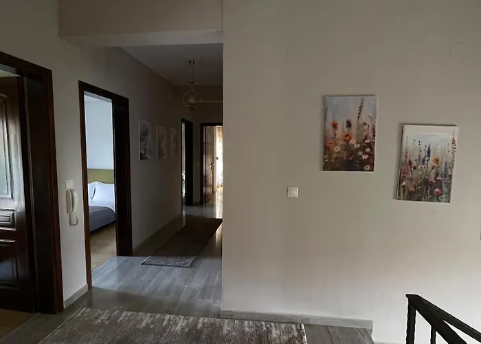 Η Αυλή Apartament