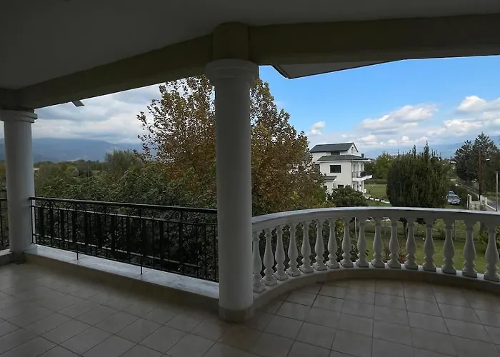 Apartament Η Αυλή *