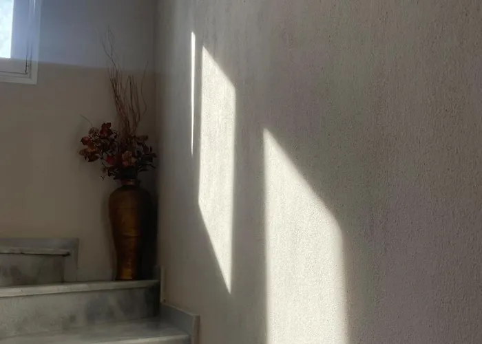 Η Αυλή Aridaía